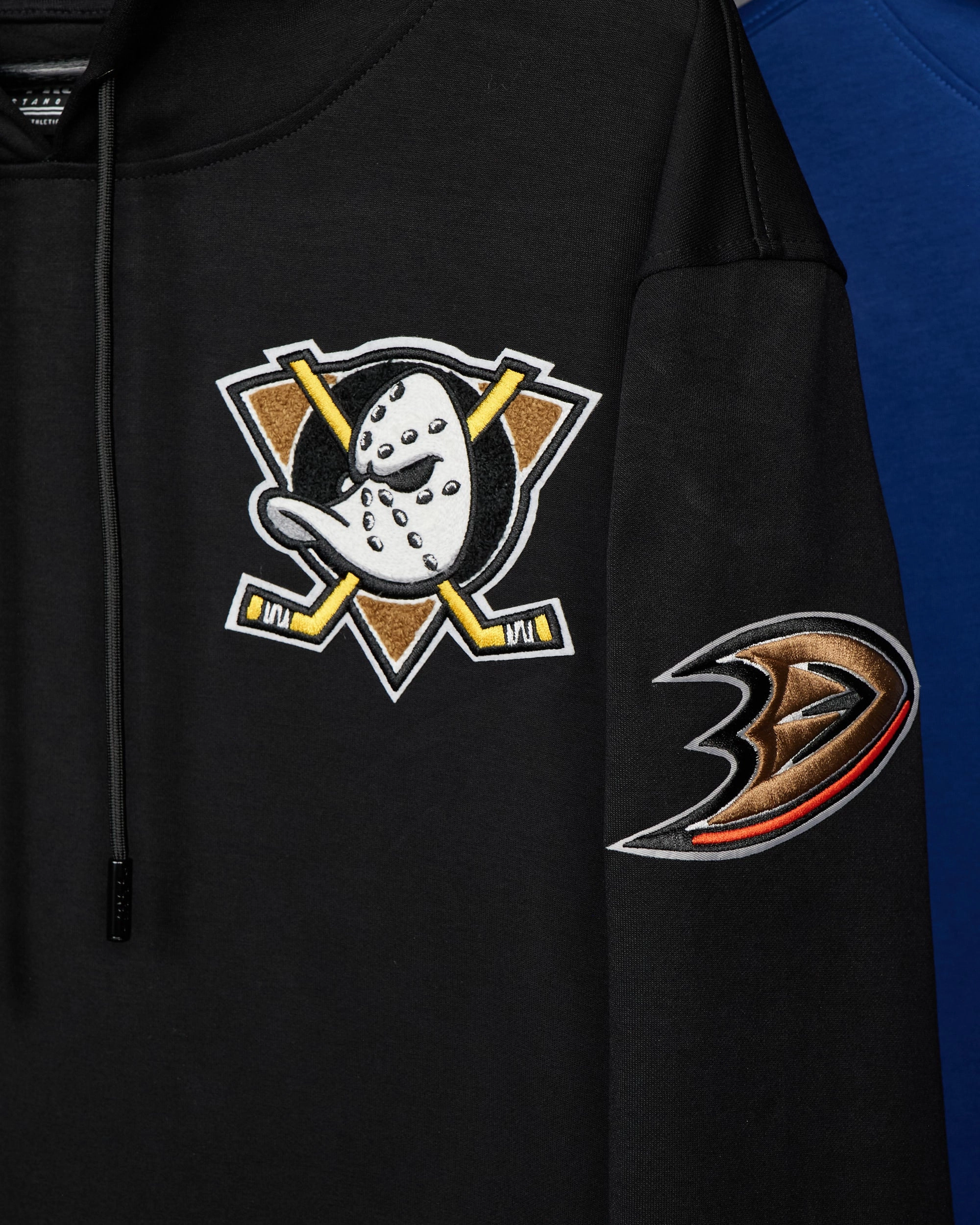 Anaheim Ducks Pro Standard NHL Team Chenille Hoodie Jumper - Black