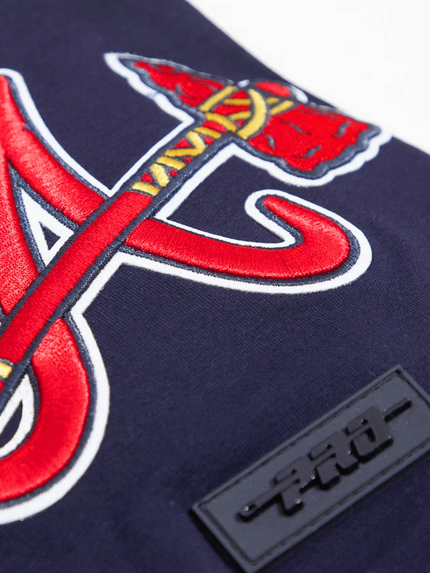 Atlanta Braves Pro Standard MLB Team Chenille Flex T-Shirt - Navy