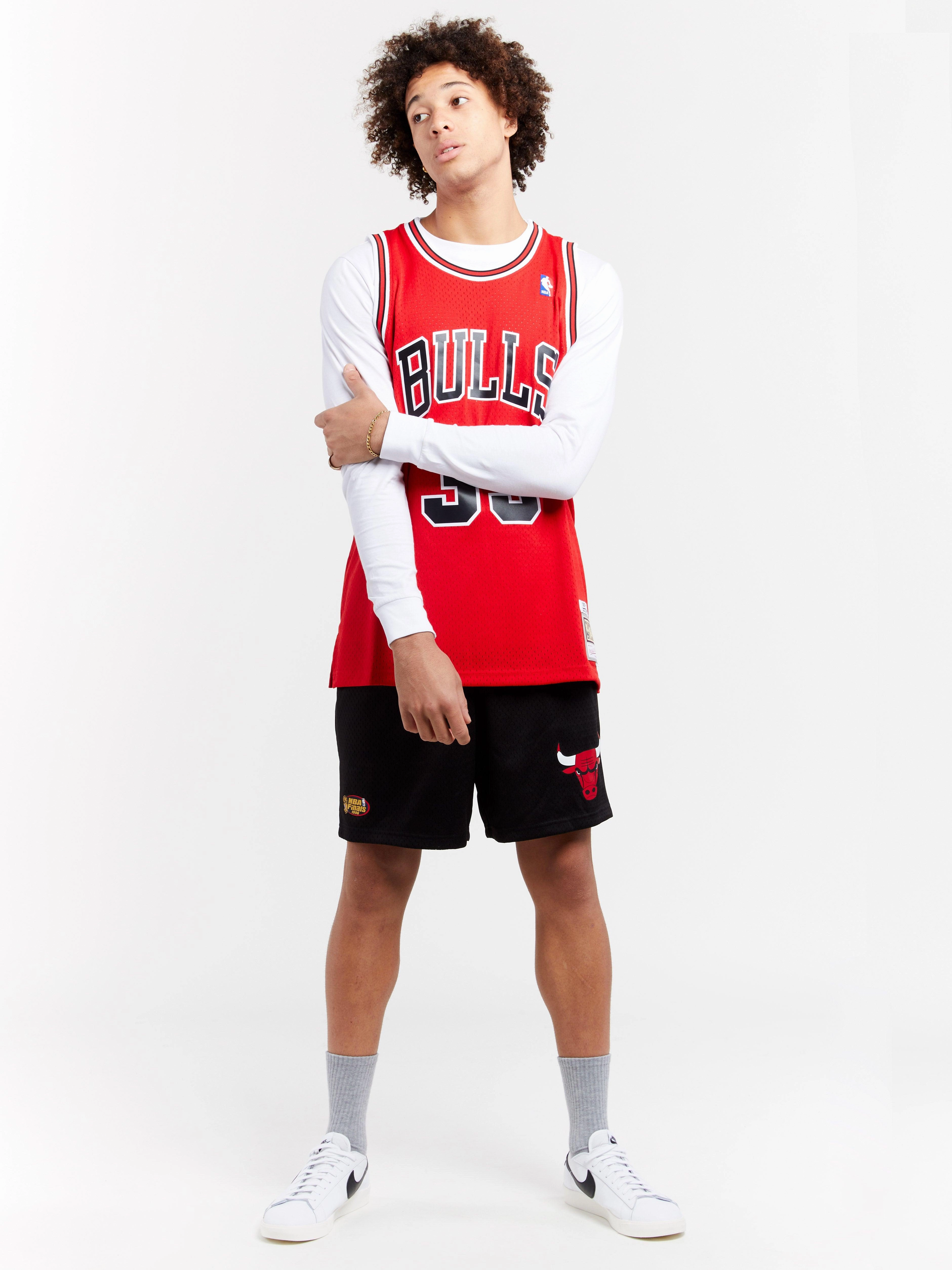 Scottie Pippen Chicago Bulls Mitchell & Ness NBA 97-98 Road Swingman Jersey - Red