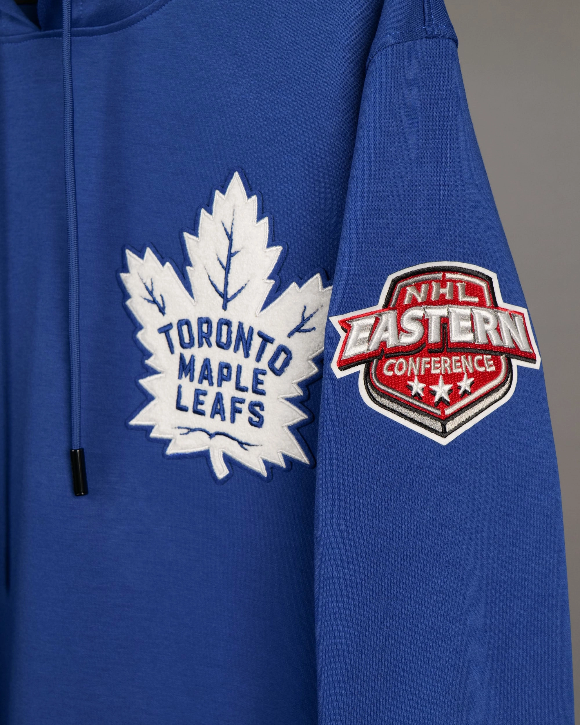 Toronto Maple Leafs Pro Standard NHL Team Chenille Hoodie Jumper - Blue
