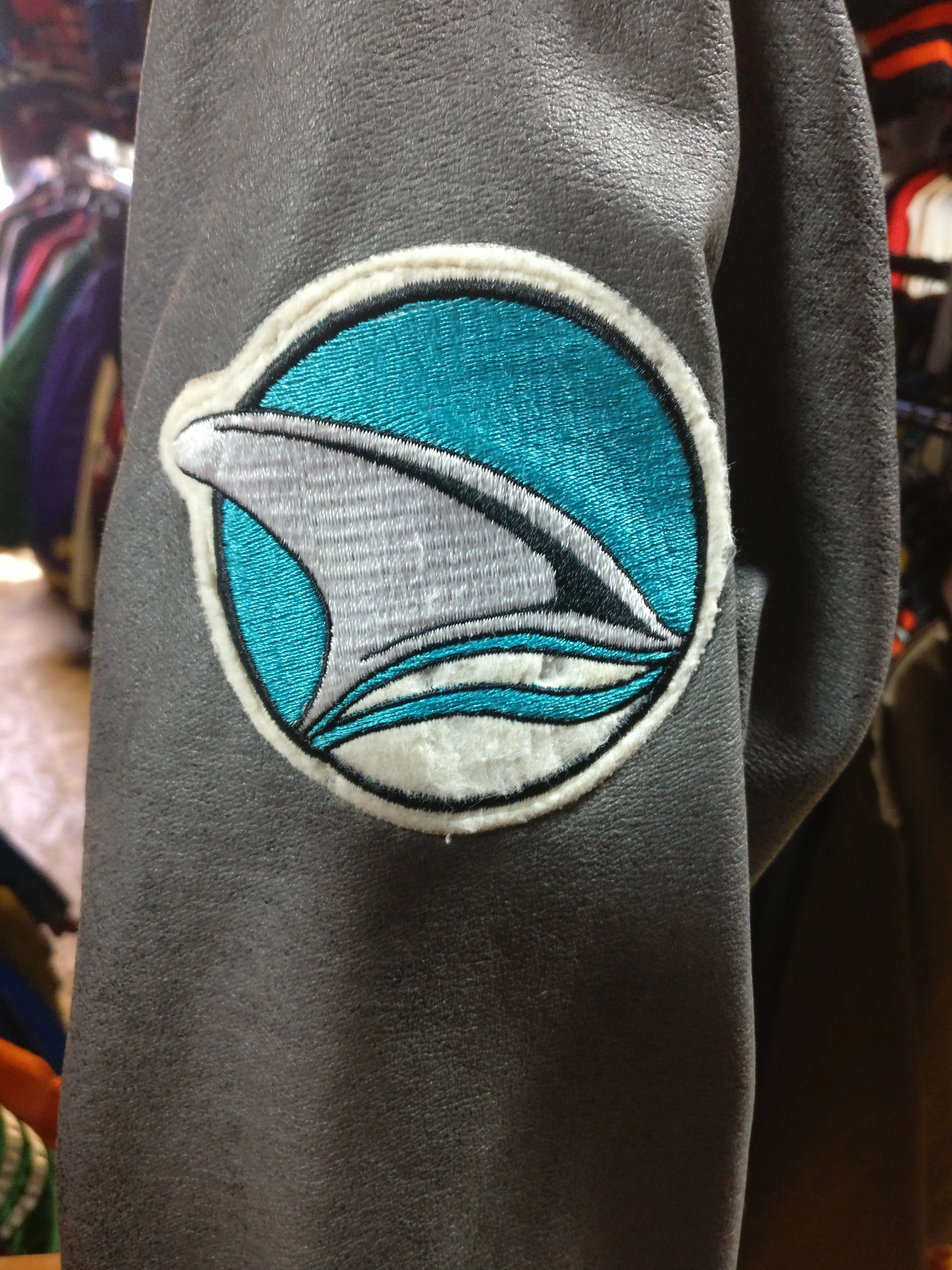 Vintage 80s SAN JOSE SHARKS NHL Back Patch Chalk Line Varsity Jacket M
