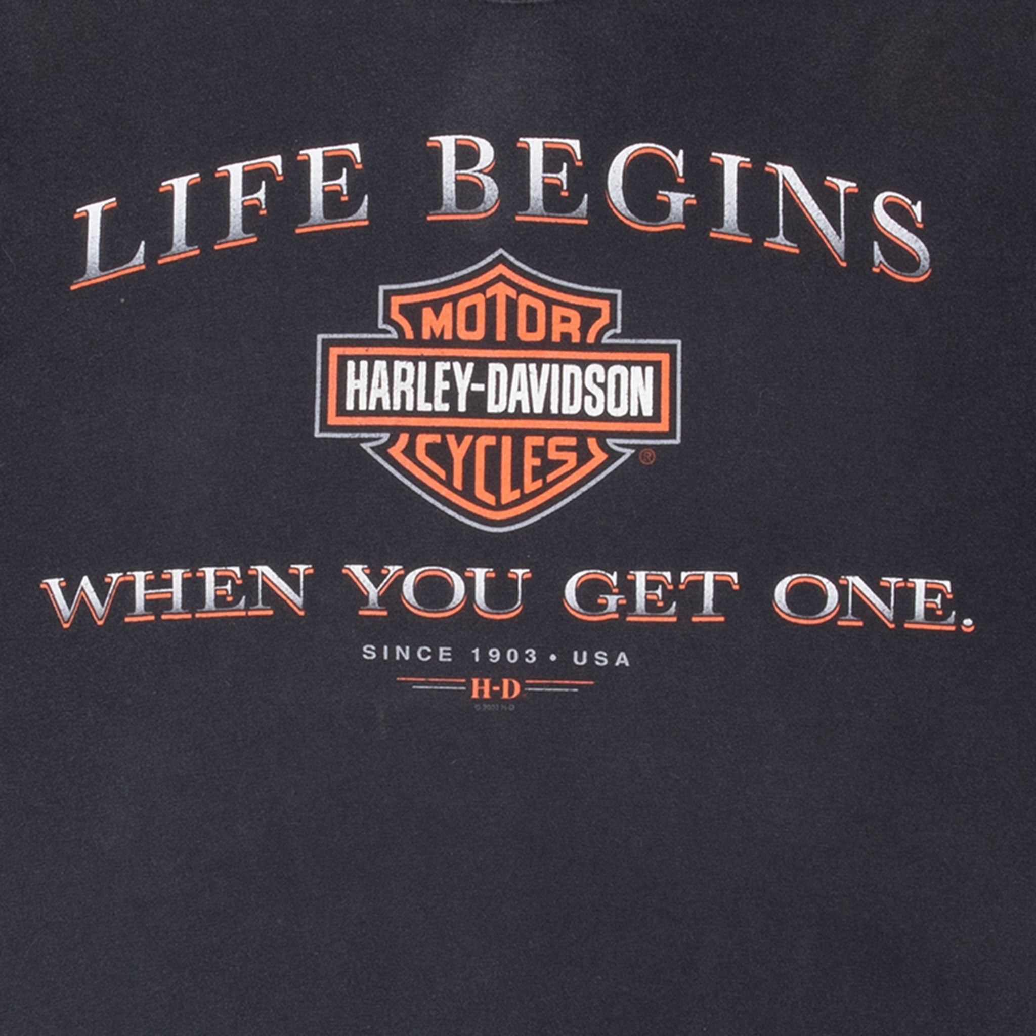VINTAGE HARLEY DAVIDSON LIFE BEGINS TEE SHIRT 2003 LARGE MADE IN USA