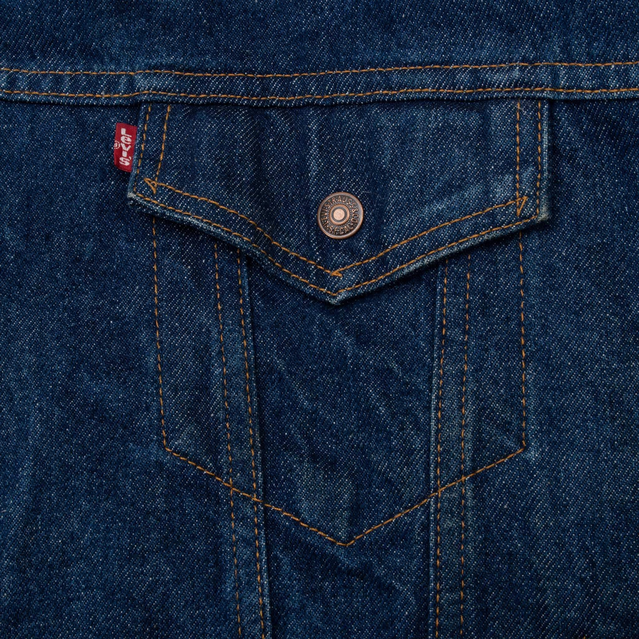 VINTAGE LEVIS SHERPA TRIUMPH PATCH TRUCKER DENIM JACKET 1990S LARGE
