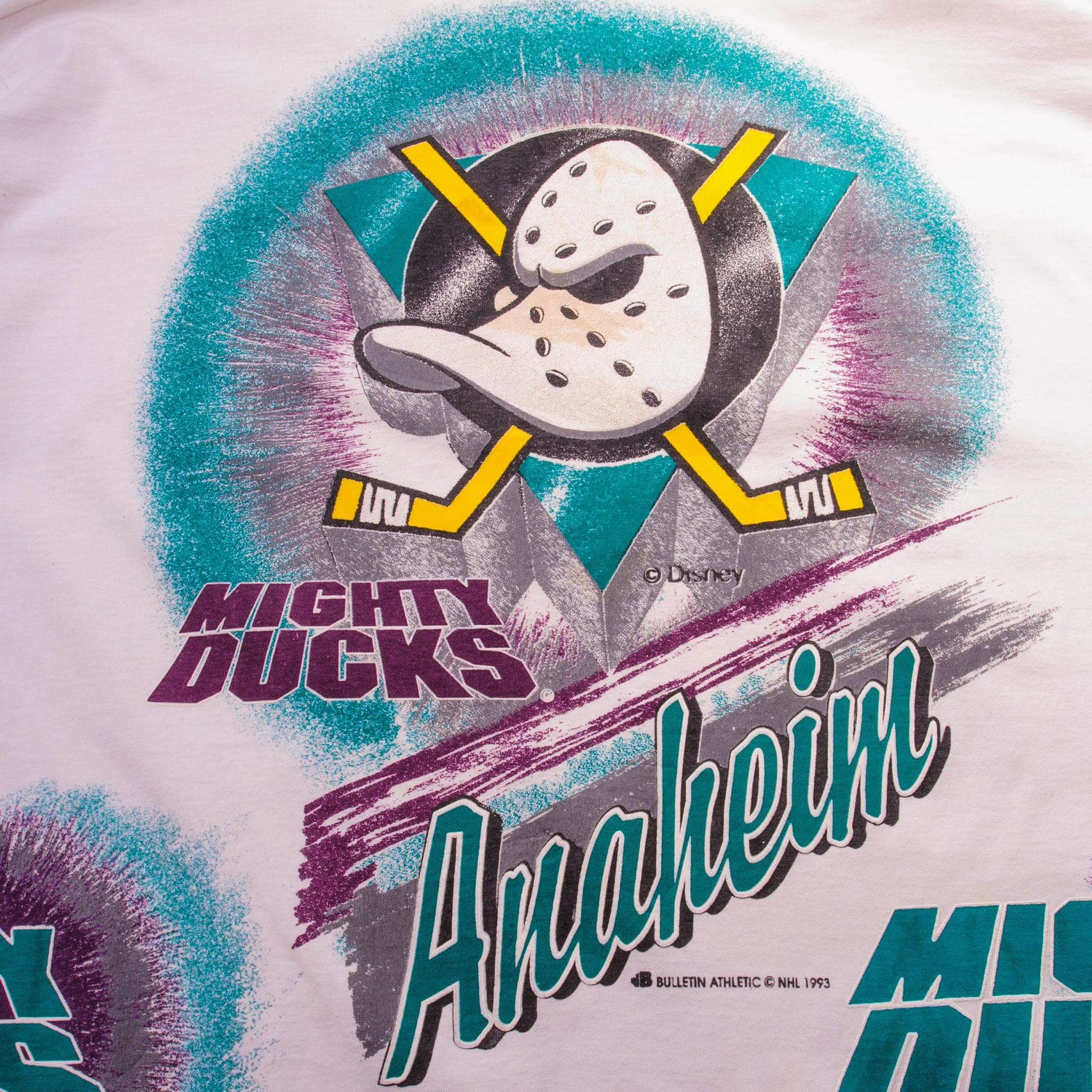 VINTAGE NHL ALL OVER PRINT DISNEY ANAHEIM MIGHTY DUCKS TEE SHIRT 1993 SIZE XL MADE IN CANADA