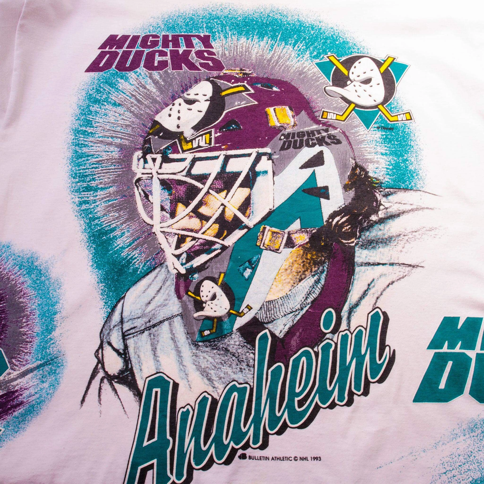VINTAGE NHL ALL OVER PRINT DISNEY ANAHEIM MIGHTY DUCKS TEE SHIRT 1993 SIZE XL MADE IN CANADA