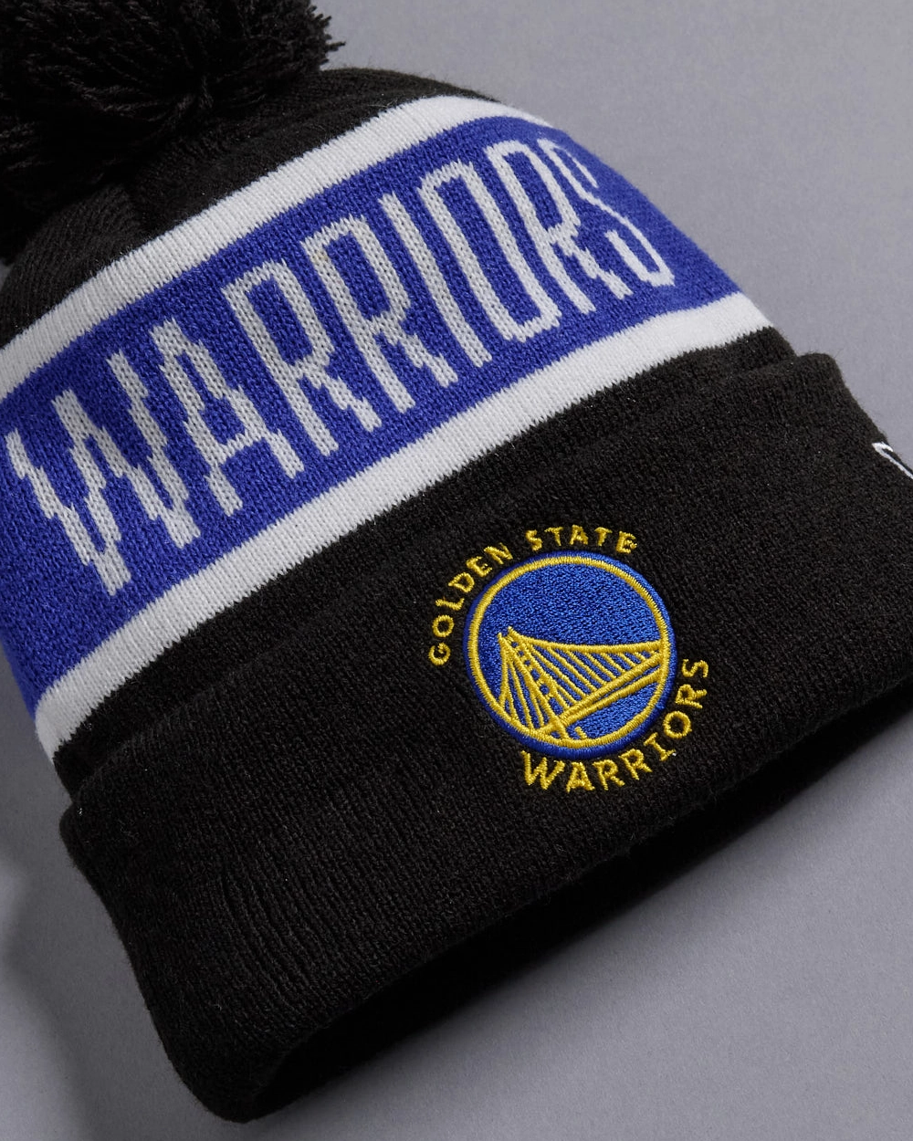 Youths Golden State Warriors New Era NBA Spell Out Pomless Knit Beanie - Black